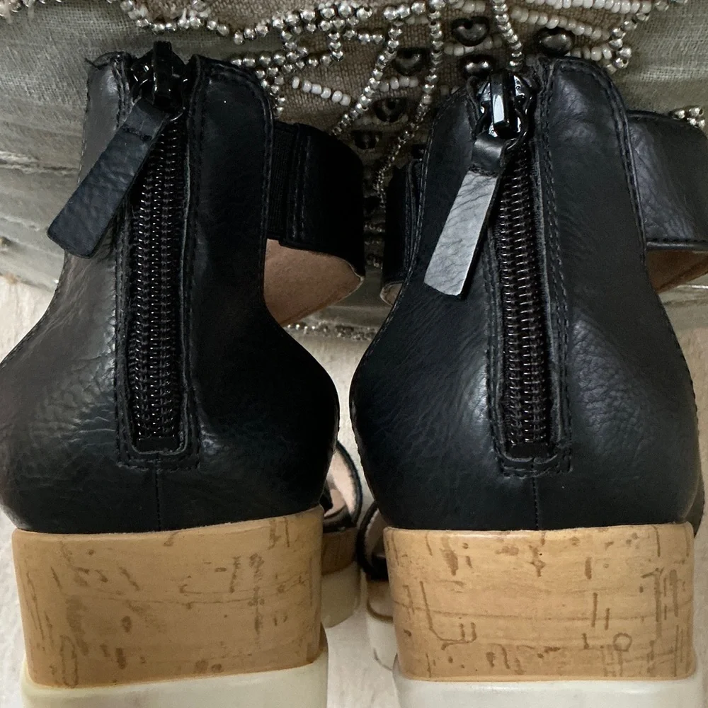 Soul Naturalizer GOODTIMES ANKLE STRAP WEDGE SANDAL SIZE 9.5‎